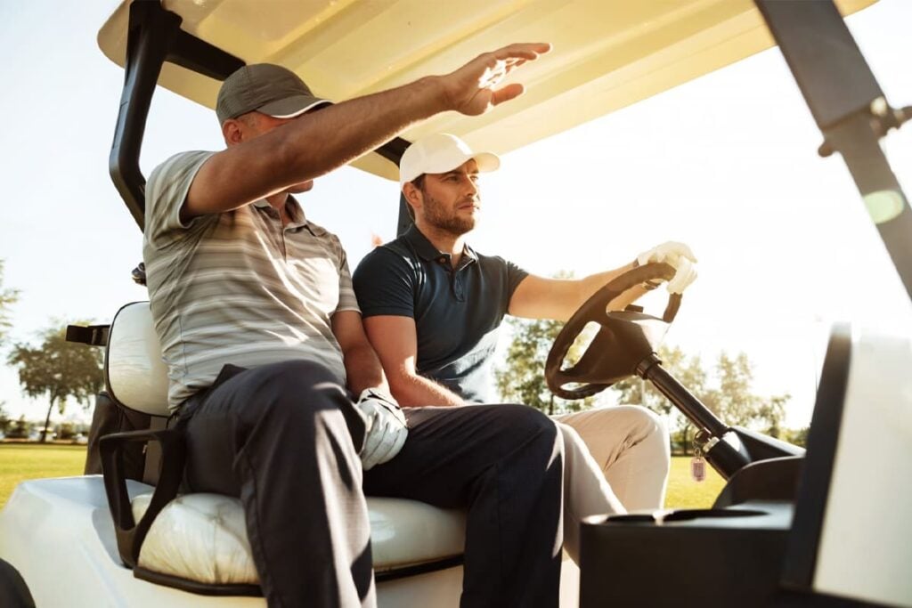 Estación móvil RTK en carrito de golf